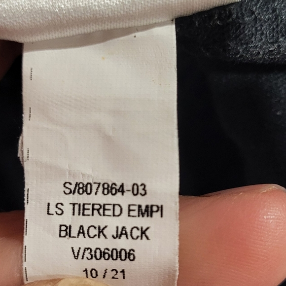 GAP Long Sleeve tiered seersucker swing top - Picture 6 of 6